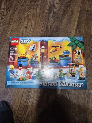 LEGO CITY: City Advent Calendar (60201) - Image 1 of 4
