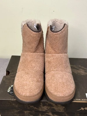 Chaco Women's Revel Tall Felt Booties Size 6 NIB comfy cozy fall winter boots - Image 1 of 4