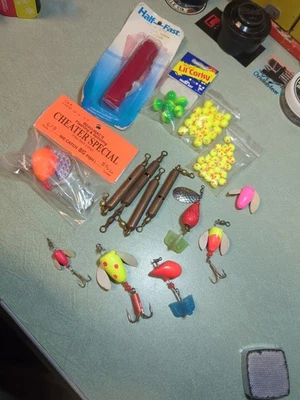 Salmon fishing tackle lot! 15 Separate Items. Trout/Salmon Trolling/Casting - Image 1 of 4