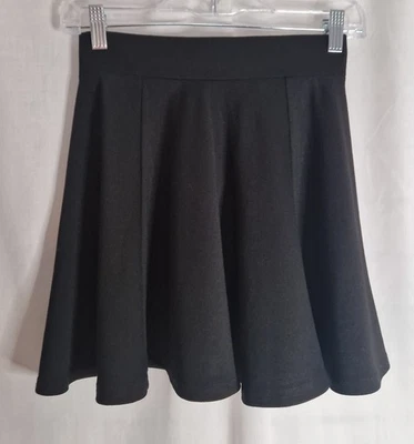 H&M DIVIDED ladies black skater skirt size 8 (CF30) - Image 1 of 2