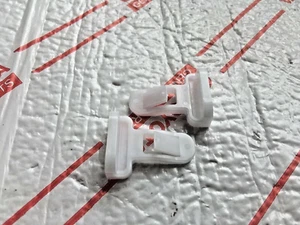 2 *NEW LEXUS GX460 FRONT BUMPER VALANCE SPOILER RETAINER TRIM PUSH TYPE CLIP OEM - Picture 1 of 3