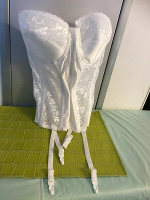 Vintage 80s Carnival ILGWU White Corset Bustier Garter USA - Size 32DD - Изображение 1 из 4