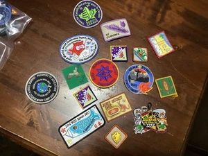 WORLDWIDE ASSORTED SCOUTING BADGES SEW ON PATCHES SOME RARE JOB LOT PATCHES 19 - Picture 1 of 2