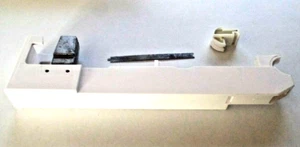 Llave de repuesto ponderada Yamaha CVP-5 'G' con peso y resorte usada - Imagen 1 de 3