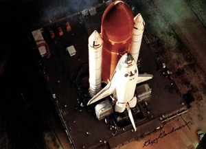Shuttle Astronaut Guy Gardner Signed Photo - Picture 1 of 1