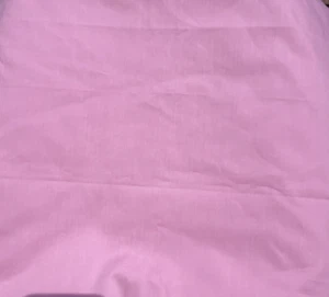 3 1/2 Yards x 44 Inches Cotton Fabric Solid Pink Bubble Gum Quilt - Picture 1 of 3