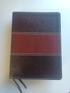 Holman Study Bible: NKJV Edition (Brown LeatherTouch, 2013) Full-Color 2 Ribbons - Picture 1 of 10
