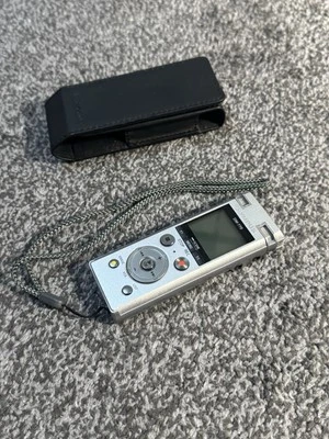 Olympus DM-770 Digital Voice Recorder Battery Powered And Case - Image 1 of 4
