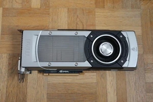 GTX Titan 6Go (L'originale : Celle qui a précédé les Titan Black et Titan X) - Photo 1/4