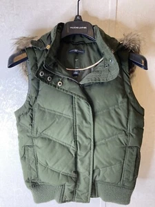 Gap Women's Down Vest XS Green 3 Pockets Full Zip Snaps Hooded Lined Insulated - Picture 1 of 19