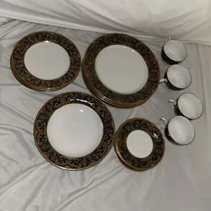 Muirfield Williamsburg 9318 China Set - Picture 1 of 6