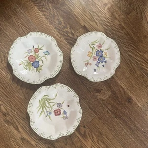 Home Interiors and Gifts Plates Flowers Insects Sage Green Trim 2003 Lot of 3 - Picture 1 of 5