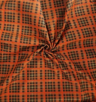 Halloween, Cosecha Naranja Tela Escocesa 44" Ancho Mezcla Algodón Por Yarda Foto 1 de 2