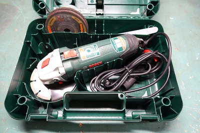 Bosch Winkelschleifer PWS 7500 mit Koffer, Zubehör und Trenn-/Schleifscheiben - Bild 1 von 4