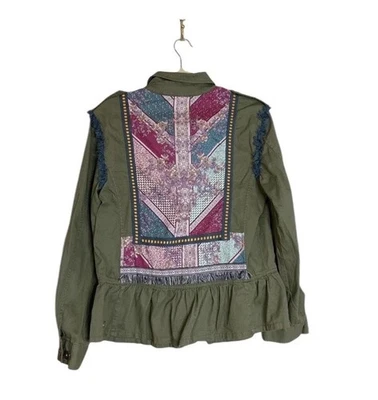 Chaqueta utilitaria Matilda Jane talla pequeña verde militar bordada con flecos de retazos Foto 1 de 4