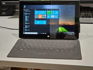 Microsoft Surface RT 64GB Wi-Fi 10.6" Modelo 1516 en WINDOWS 10 Vista previa - Imagen 1 de 15