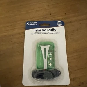 Mini FM Radio This Tiny Radio Includes Earphones Belt Clip On Off Scan Reset - Picture 1 of 5