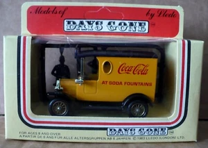 LLEDO MODELS OF DAYS GONE COCA COLA TRUCK W/FIGURES NIB - Picture 1 of 6