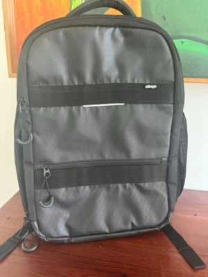 eBags 专业超薄笔记本电脑背包 - 黑色 - 适合 16" 笔记本电脑  — 第 1/4 张图片