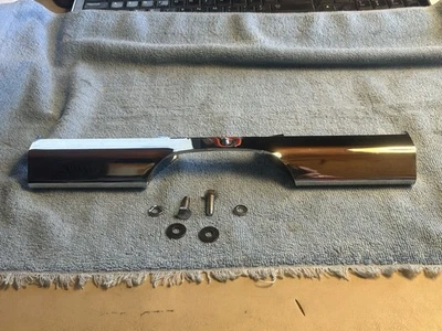 Harley Davidson Chrome Solid Back Rear Turn Signal Bracket FL FX 85-up w/hardwar - Image 1 of 4