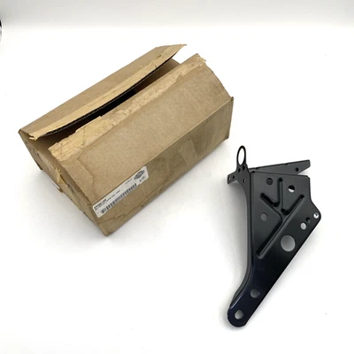 Soporte de soporte de carenado interior de ala de murciélago izquierda OEM NUEVO 14-24 Touring Foto 1 de 4