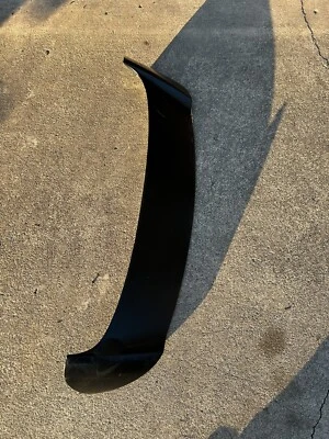 Ala deportiva Mazda 3  Foto 1 de 4