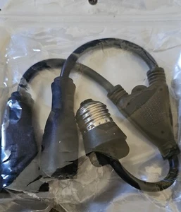 Adaptador de enchufe de luz a enchufe 2 en 1, convertir enchufe de bombilla E26/E27 a 2 enchufes - Imagen 1 de 9