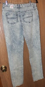 Epic Threads Acid Wash Frayed Hem Girls Skinny Jeans Stretch Size 16 (A4) - Picture 1 of 2
