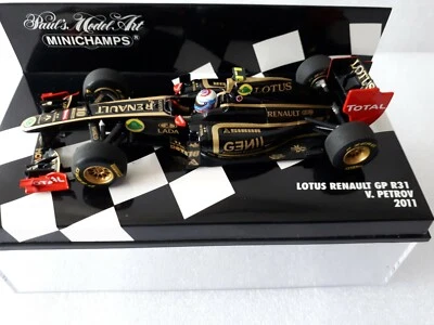 MINICHAMPS 1:43  Lotus R31 V.Petrov 2011 (MC) - Image 1 of 2
