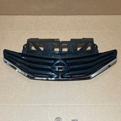 NUEVO para conjunto de parrilla superior parachoques delantero Nissan Versa Note 2014-2017 Foto 1 de 4
