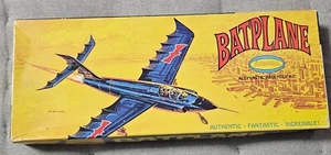 ORIGINAL 1966 AURORA ~BATPLANE~ Kit. No. 487 - 98 - Picture 1 of 15