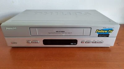 VIDEOREGISTRATORE VHS VCR LETTORE PHILIPS VR 550 NON FUNZIONANTE PEZZI RICAMBIO - Immagine 1 di 3