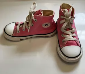 infant toddler girl size 8 pink high top Chuck Taylor Converse - Picture 1 of 4