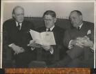1941 Press Photo Governor James in his Wardman Park Hotel suite - nef60116