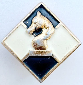 UDSSR SOWJETISCHE ANSTECKNADEL ABZEICHEN. SCHACH. RITTER - Bild 1 von 3