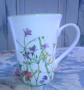 Taza de café Mikasa Wildflower Garden Bone China 12 OZ - A3 - Imagen 1 de 4
