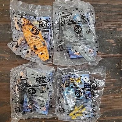 Rare 2001 Max Steel Jack in the Box Kids Meal Toy Lot of 4 New Sealed Toys - Image 1 of 4