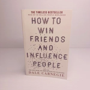 How to Win Friends and Influence People by Dale Carnegie 2016 Paperback Success - Picture 1 of 10