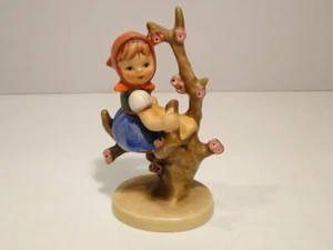 Hummel/Goebel Apple Tree Girl 4" Figurine TMK 5 - Picture 1 of 5