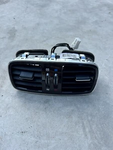 09-11 Hyundai Genesis Rear Center A/C Double Air Vent Grille 97040-3M000 OEM* - Picture 1 of 5