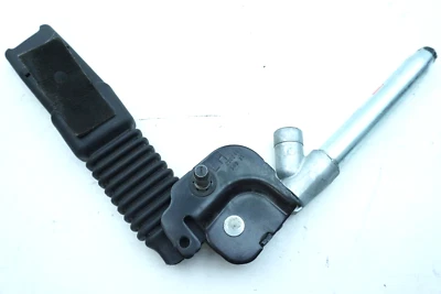 KIA OPTIMA 2016-2020 DELANTERO IZQUIERDO LADO DEL CONDUCTOR CINTURÓN DE SEGURIDAD HEBILLA TENSOR OEM Foto 1 de 4
