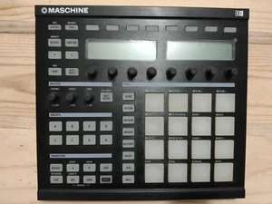 Native Instruments Maschine MK1 - Picture 1 of 5