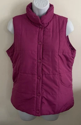 Izod Ladies Size Small Fuchsia Snap Front Polyester Quilted Fall/ Winter Vest - Image 1 of 4