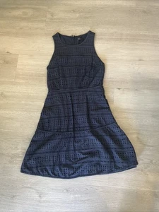 GAP Women's Dress Navy Blue Eyelet Spring/Summer Casual Workwear 100% Cotton 2 - Picture 1 of 5