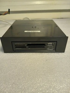 Rosewill RCR-IC001 4 Slot Card Reader With USB 2.0 - Picture 1 of 5