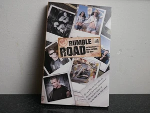 Rumble Road: Untold Stories from Outside the Ring (WWE) - paperback Robinson... - Bild 1 von 3