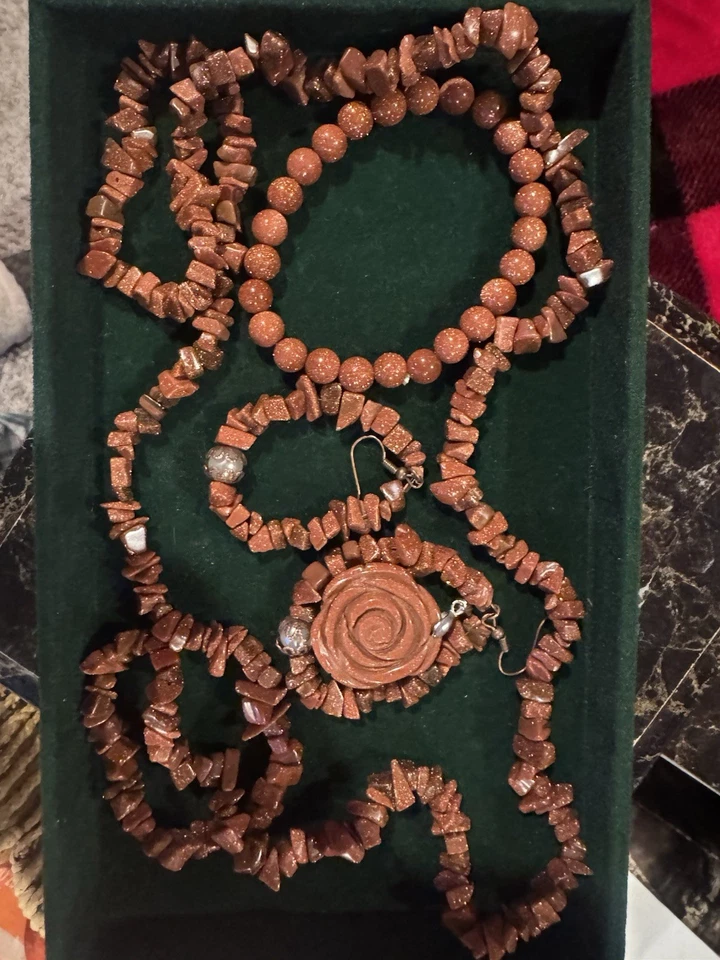 ⚜️⚜️金石棕色项链、吊坠、耳环和弹力手链⚜️⚜️ — 第 1/4 张图片