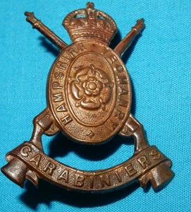 THE HAMPSHIRE YEOMANRY CARABINIERS REGIMENT MILITARY CAP BADGE 2 LUGS BRASS - Picture 1 of 2