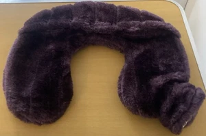 PURPLE NECK & SHOULDER HOT WATER BOTTLE STRESS PAIN RELIEVER WARM BNWOT NEW XMAS - Picture 1 of 7