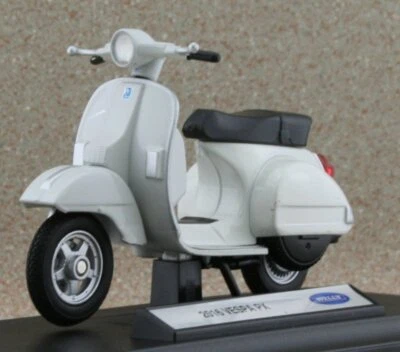 VESPA PX - 2016 - white - WELLY 1:18 - Bild 1 von 4